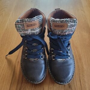 PIKOLINOS Blue and Brown Leather Boots